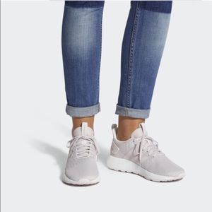 Adidas Questar BYD in Orchid